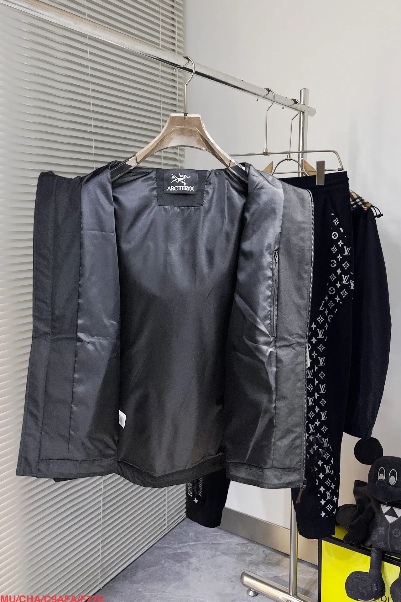 Same Style， ， 2026 New Arrival ，Original Premium Breathable ， ， ， Quality。 ， Sizes：M～3XL，